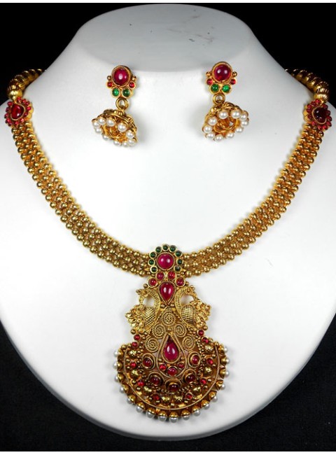 Exclusive Polki Set